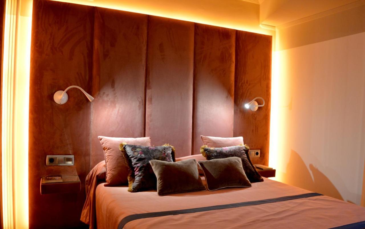 On Suites Sevilla Apartments Designed For Adults Eksteriør billede