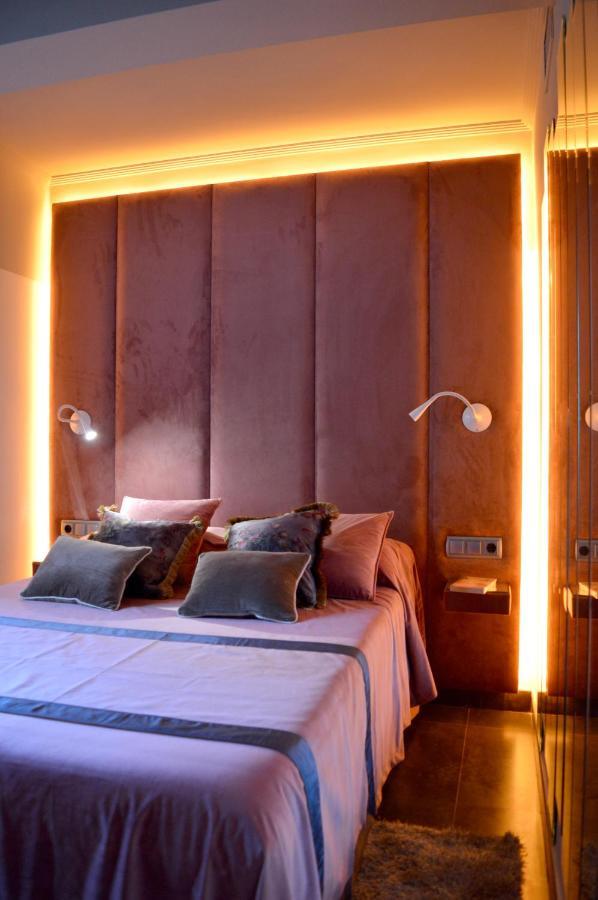 On Suites Sevilla Apartments Designed For Adults Eksteriør billede
